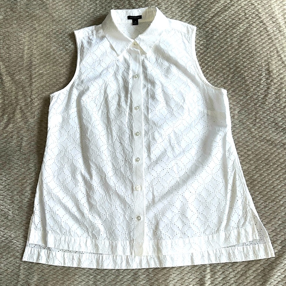 Sleeveless Laser Cut Button Front Cotton Top, M